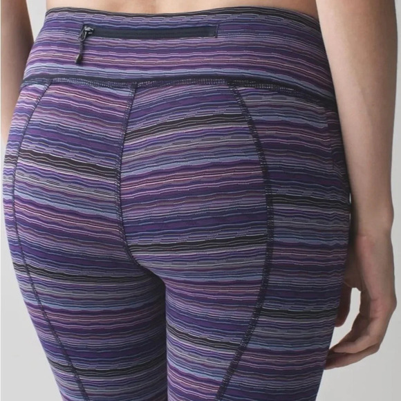 Lululemon sz 6 Pace Rival Crop
Space Dye Twist Ultra Violet Multi / Naval Blue - Picture 11 of 14